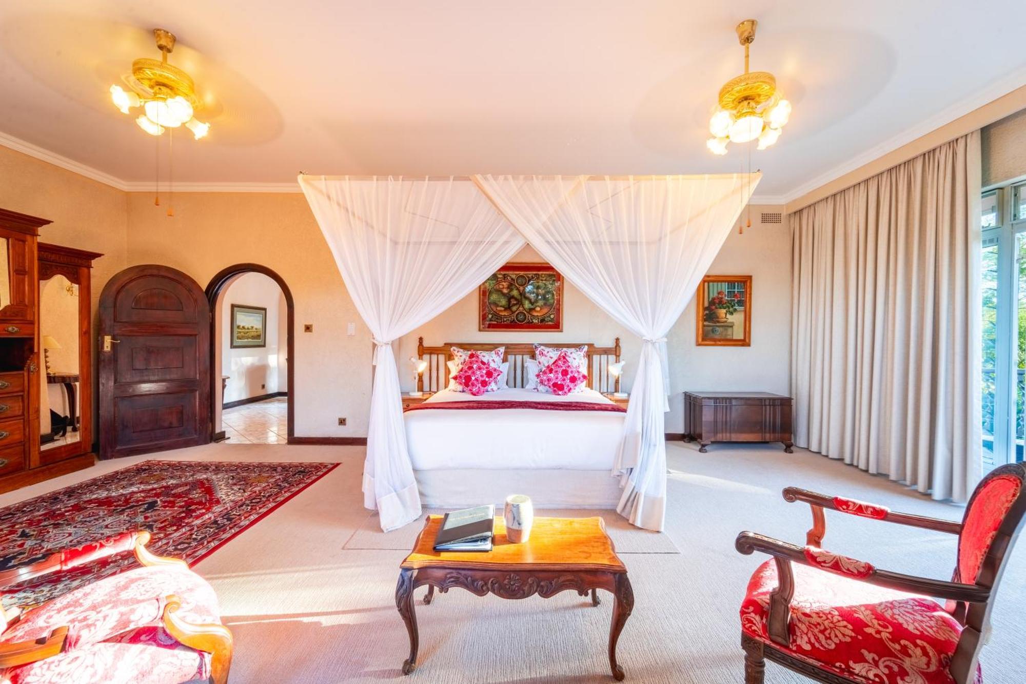 The Victorian Manor Bed and Breakfast Victoriawatervallen Buitenkant foto