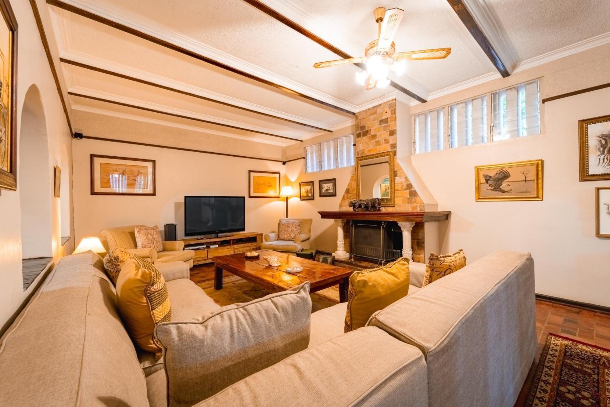 The Victorian Manor Bed and Breakfast Victoriawatervallen Buitenkant foto